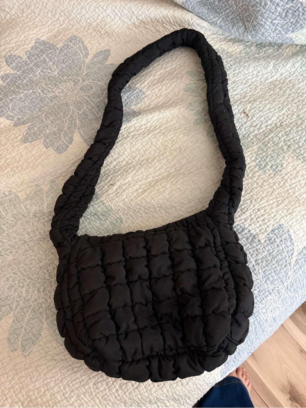 Source Unknown Black Quilted Shoulder Bag
